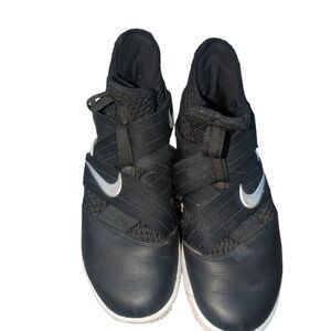 🛍️NIKE LEBRON JAMES  SOLDIER BASKETBALL SHOES SIZE 7